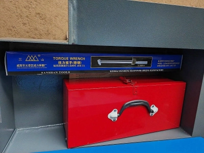 MetalTec BS 300 CZ ленточнопильный станок c поворотом пильного модуля под углом 45 - 90°