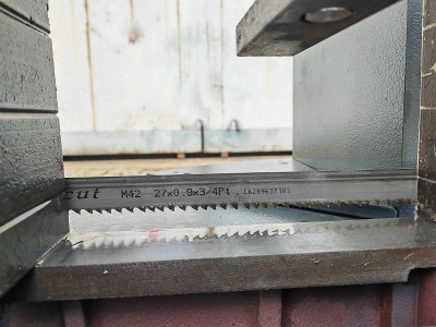 MetalTec BS 300 CZ ленточнопильный станок c поворотом пильного модуля под углом 45 - 90°
