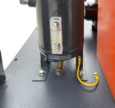 Винтовой компрессор с прямым приводом Metal Master MC 7,5-10 INVERTER