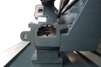 Настольный токарно-винторезный станок Metal Master MasterTurn 2550G