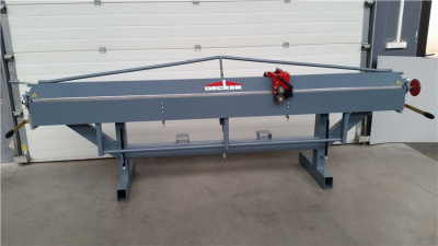 Листогиб ручной усиленный Decker X7-4250/1 мм