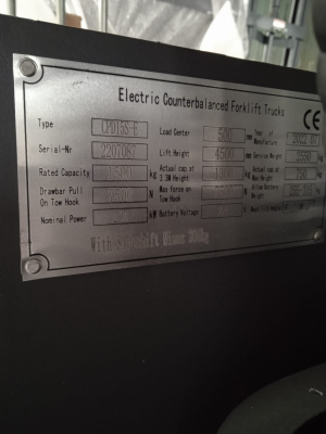 Погрузчик электрический трехопорный XILIN 1,5 т 4,5 м CPD15S-E сайдшифт