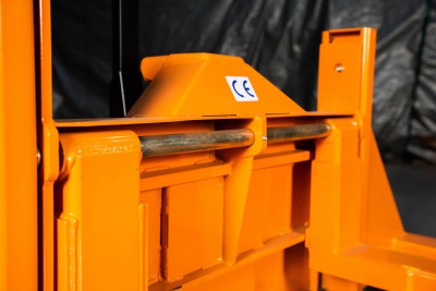 Тележка гидравлическая для бездорожья 1500 кг 800 мм резиновые колеса XILIN HW